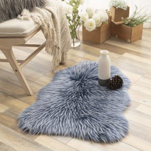 Ashler Faux Fur Rug Sheepskin Area Rug Soft Faux Sheepskin Rugs Fluffy Carpet for Camping, 2 x 3 Feet